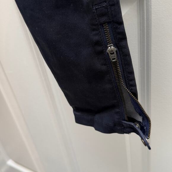 Level 99 Navy Skinny Pants with Zipper Accents Size 26 - Picture 3 of 4